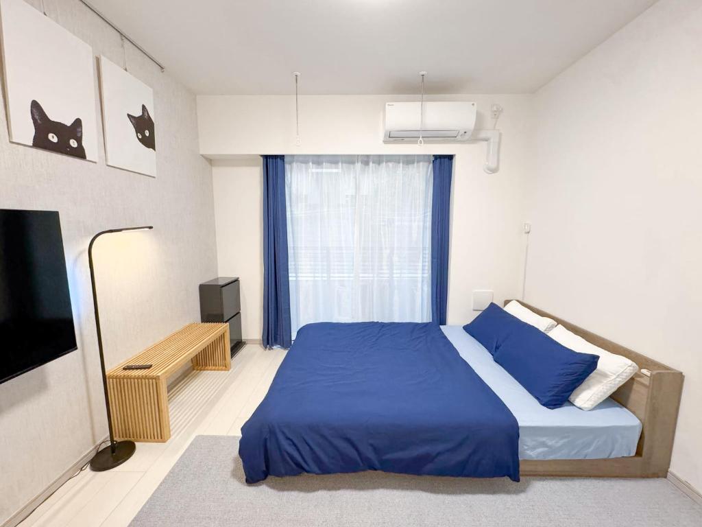 Triphome Higahsi Shinjuku Brand New — photo 1