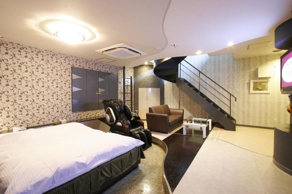 Hotel RR (Adult Only) photo 2