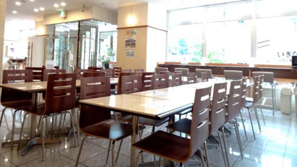 Toyoko Inn Tokyo Shinagawa-eki Takanawa-guchi photo 2
