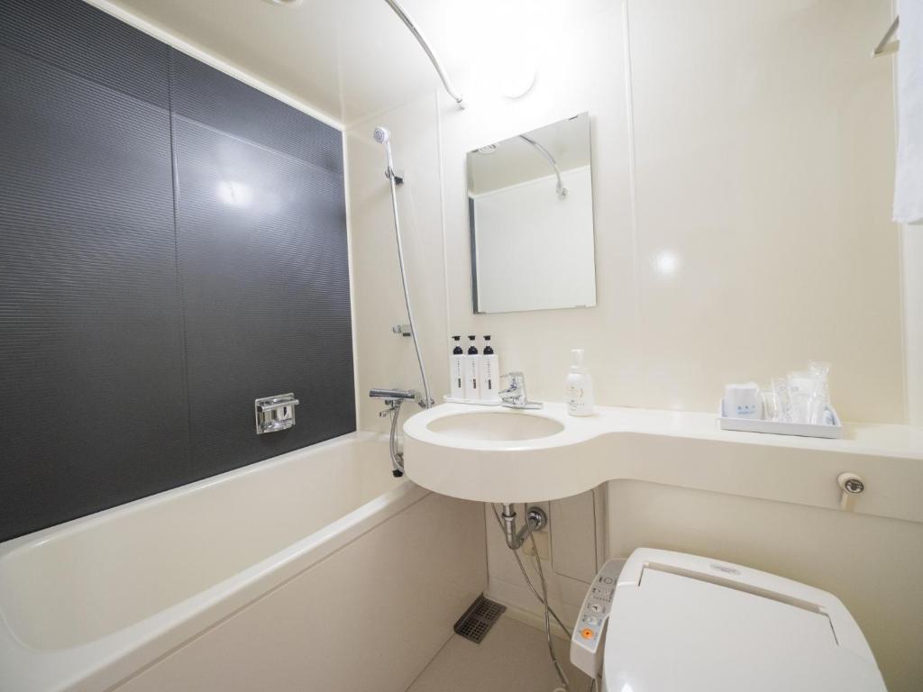 Hotel Shin Osaka / Vacation STAY 81493 photo 3