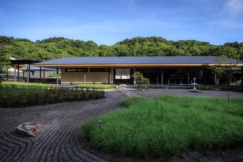 Naoshima Ryokan Roka photo 2