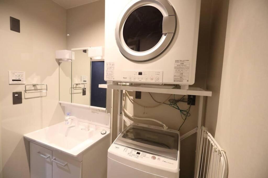 White Crystal RoomB photo 3