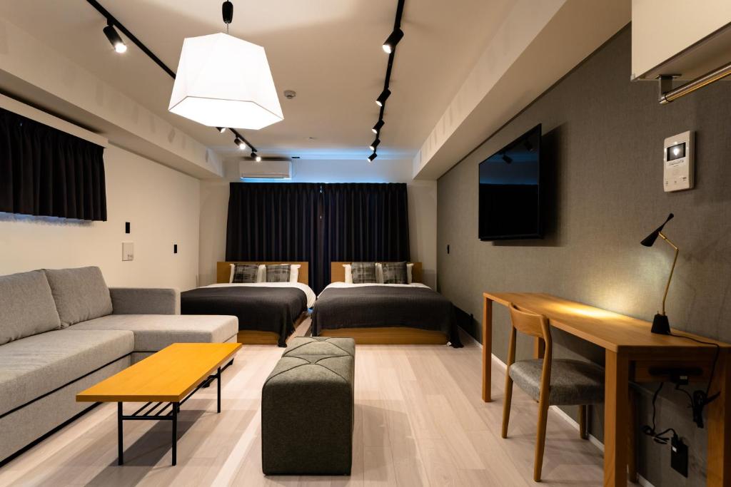 STAY IN YEBISU — photo 1