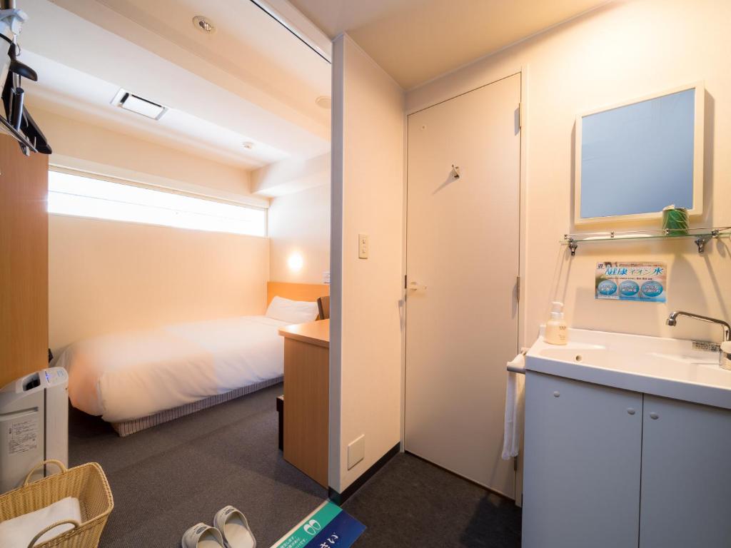 Super Hotel Takamatsu Tamachi photo 3