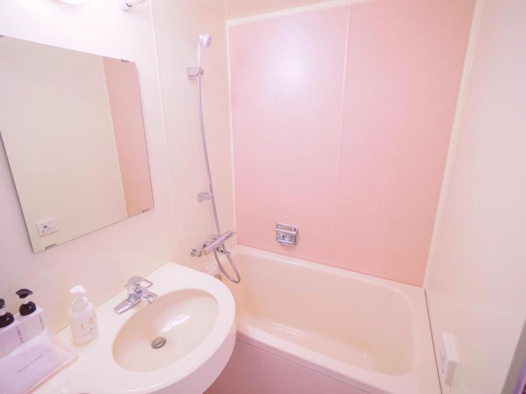 Hotel Shin Osaka / Vacation STAY 81525 photo 3