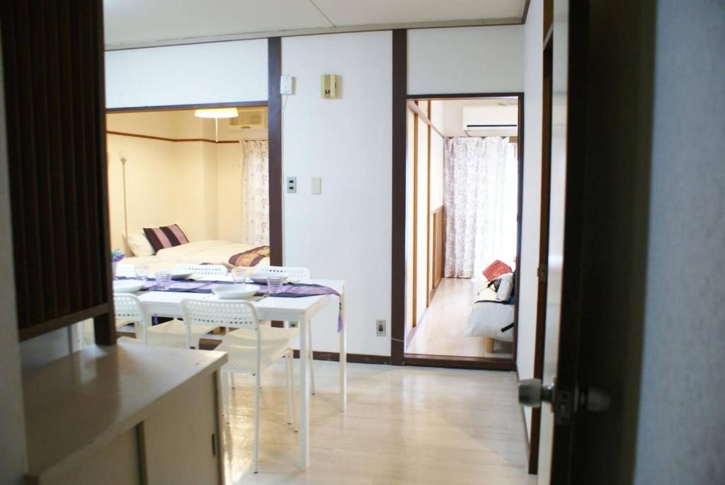 Shin Osaka Grand Heights SG42 photo 2