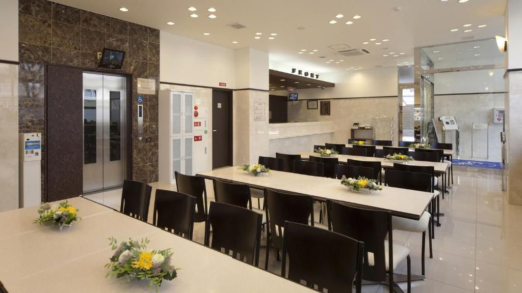 Toyoko Inn Shin-Osaka-eki Higashi-guchi photo 2