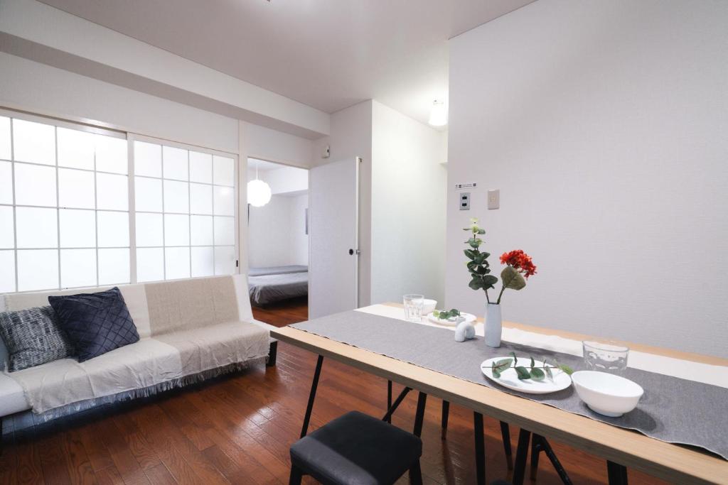 LN12 Arietta 三ノ宮駅徒歩10分元町エリアの交通至便貸切2DK room — photo 1