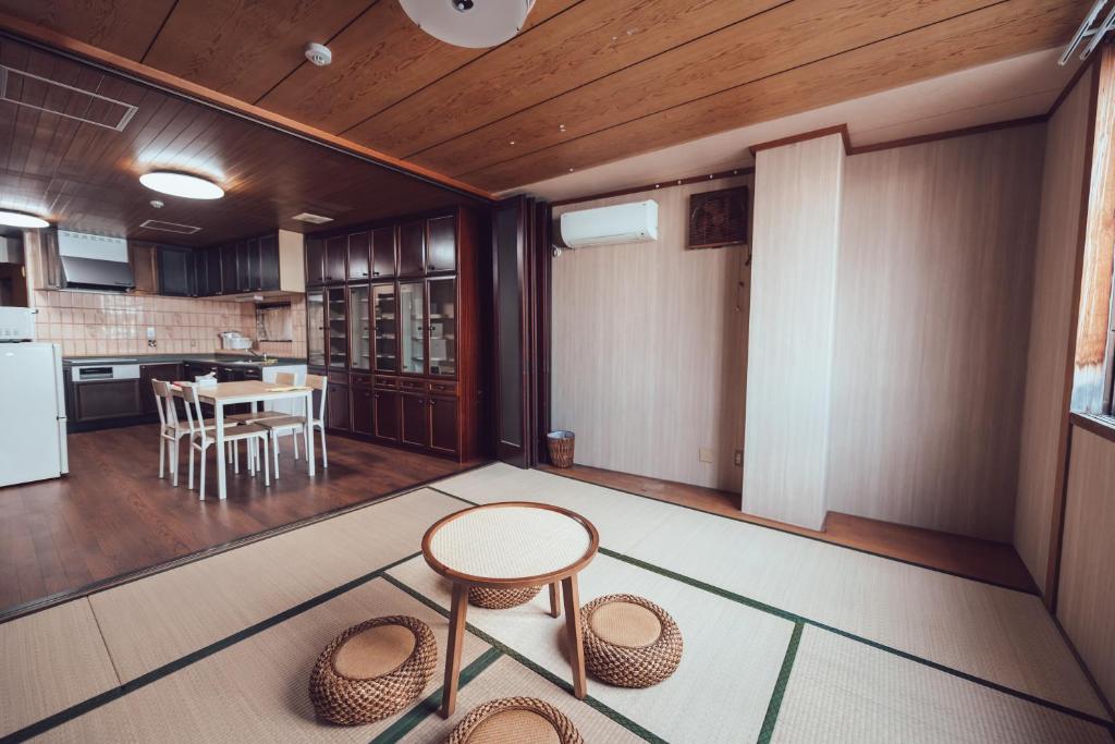 唐風家 北田辺 近邻地铁 2階 — photo 1