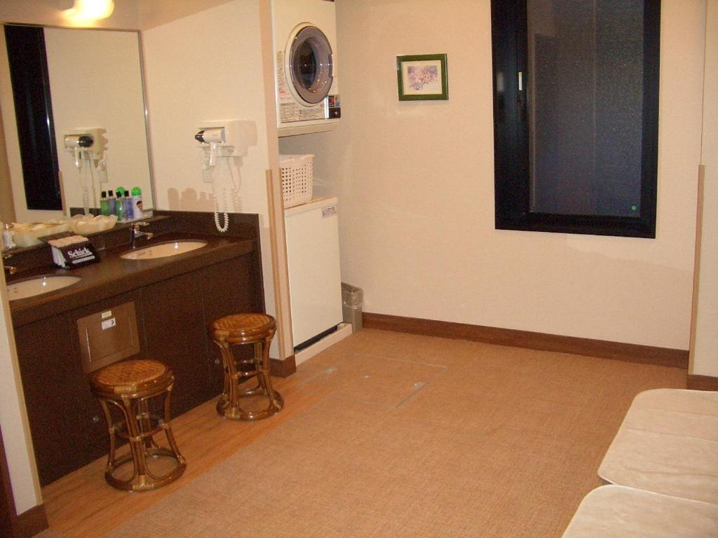 Hotel Route-Inn Aomori Chuo Inter photo 3