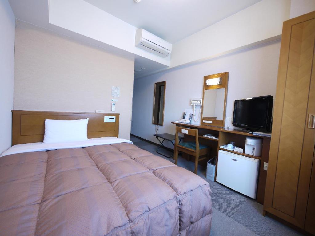 Hotel Route-Inn Matsusaka Ekihigashi photo 2