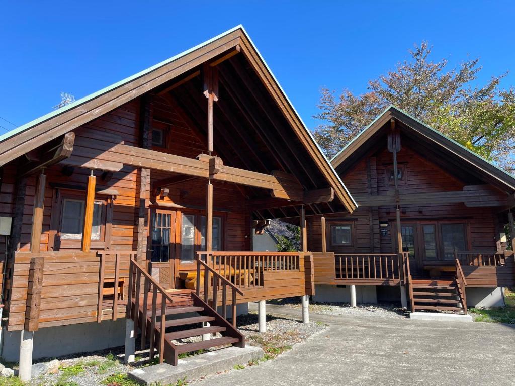 Three Peaks Log スリーピークス ログ — photo 1