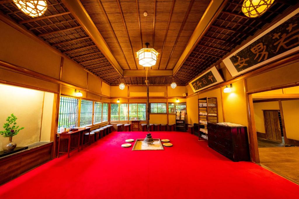 Yunoshimakan — photo 1
