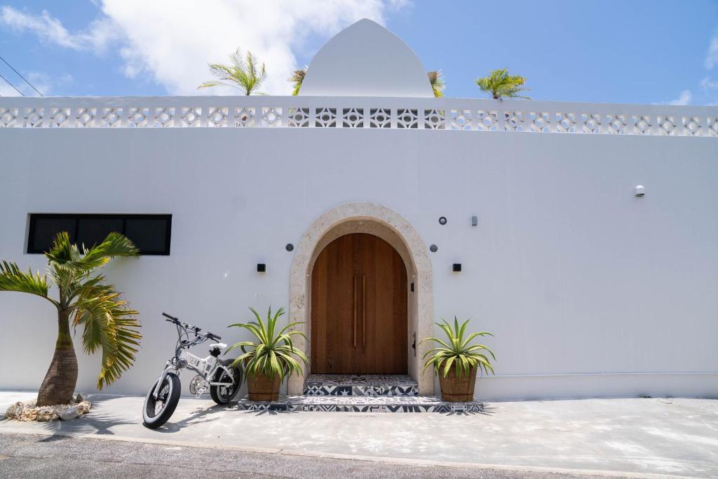 The House By The Sea photo 2