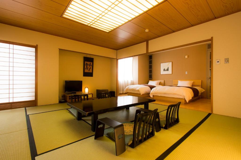 Shiragiku photo 2