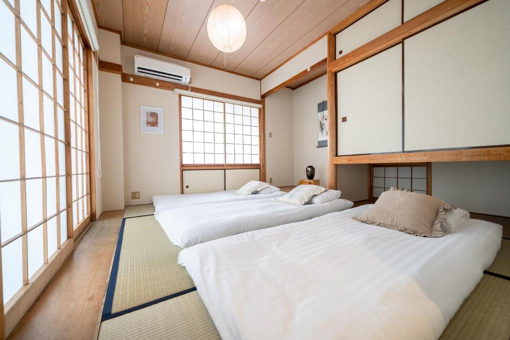 Shinjuku Skyview Serenity Duplex Villa photo 2