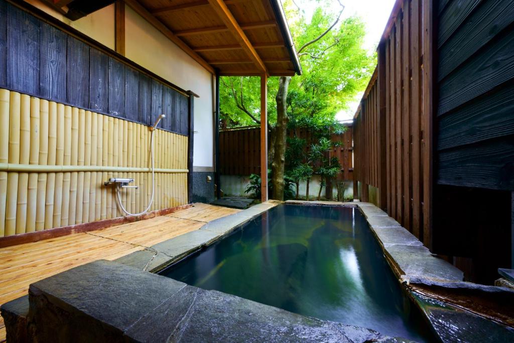 Beppu Showaen photo 3