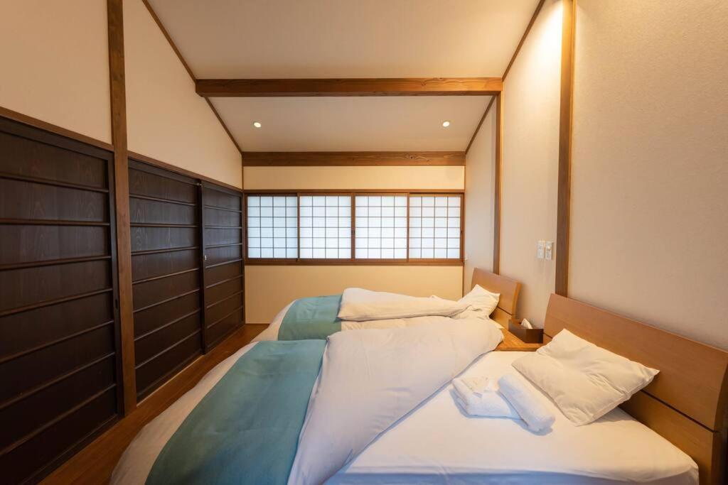 祇園せいじ庵。お風呂が素敵な貸切京町家。Netflix見放題。 photo 2