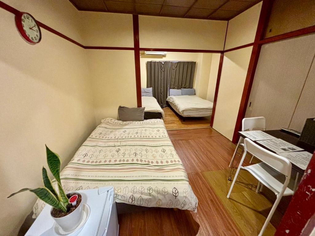 Three beds apartment with kitchen by Shinsaibashi — photo 1