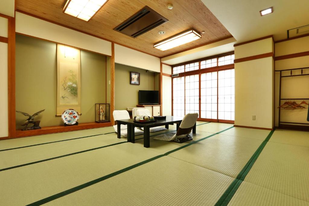 Toyofuku — photo 1