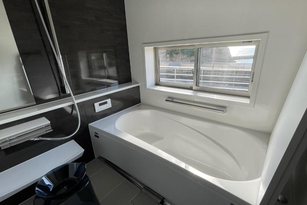 Nishikata Beach House 2 -西方海岸貸別荘 弐号- photo 3