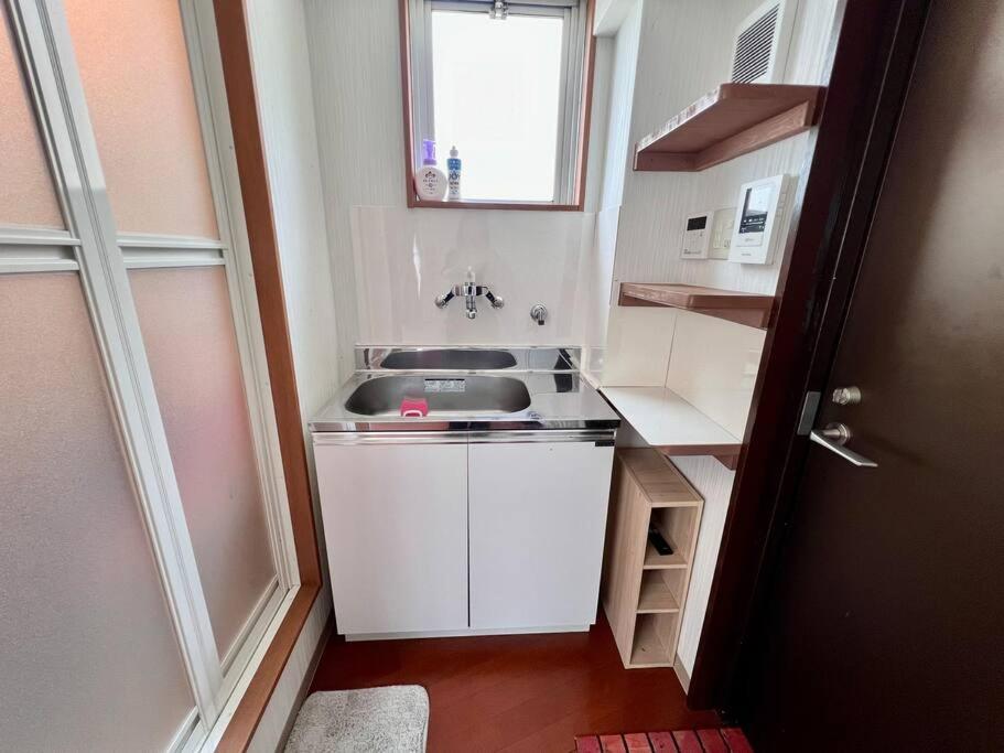 Ikebukuro-Kanamecho Studio - 2 Seconds from Kanamecho Station - Comfortable & Central 3F photo 2