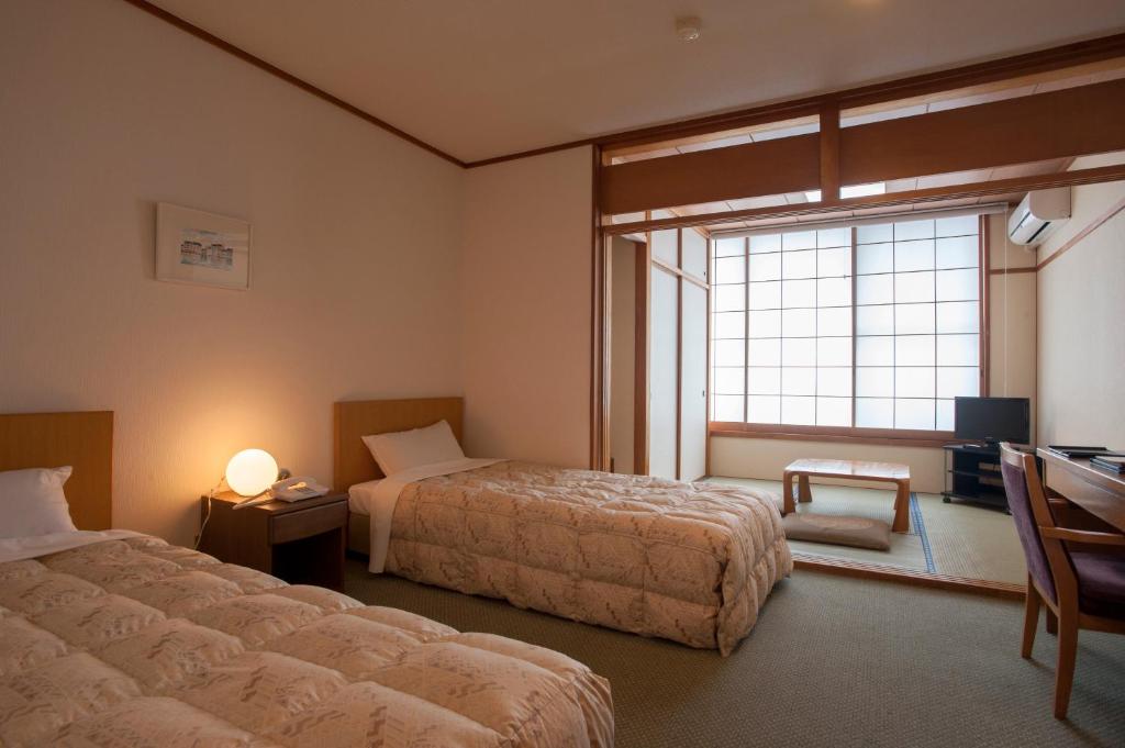 The Gran Resort Elegante Atami photo 2