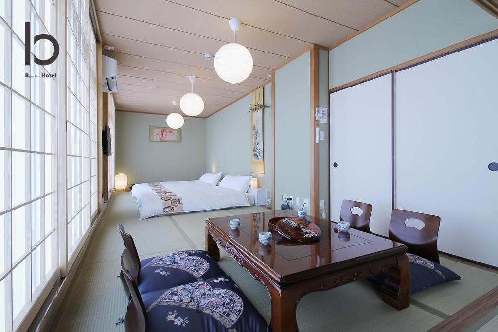 Hanagin by b hotel - Spacious 2 bedroom Japanese Apt for 10 ppl 401 — photo 1