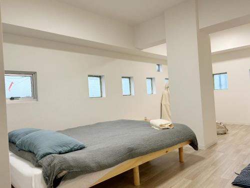 Shinjuku Kabuki Youth Hostel#New Sunshine Room#50 second walk from Higashi Shinjuku subway#Automatic locking door at entrance#新宿1 — photo 1