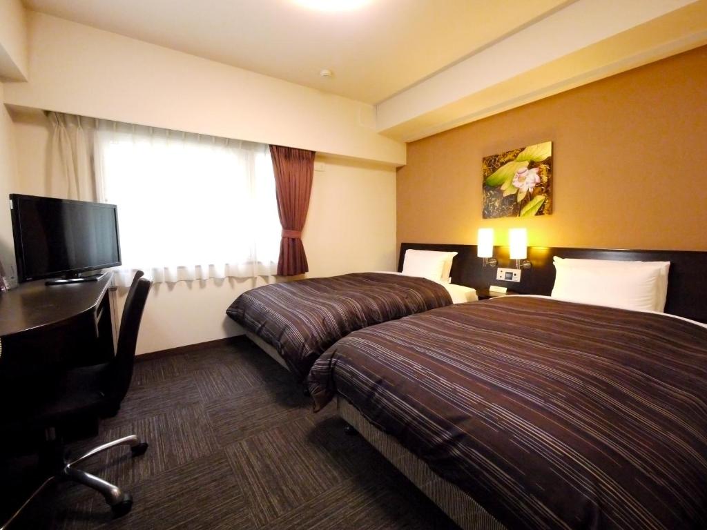Hotel Route-Inn Yokohama Bashamichi photo 2