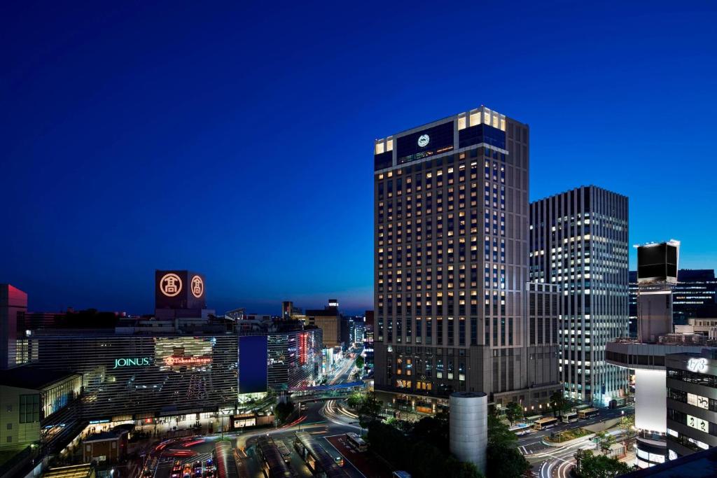 Yokohama Bay Sheraton Hotel and Towers — photo 1
