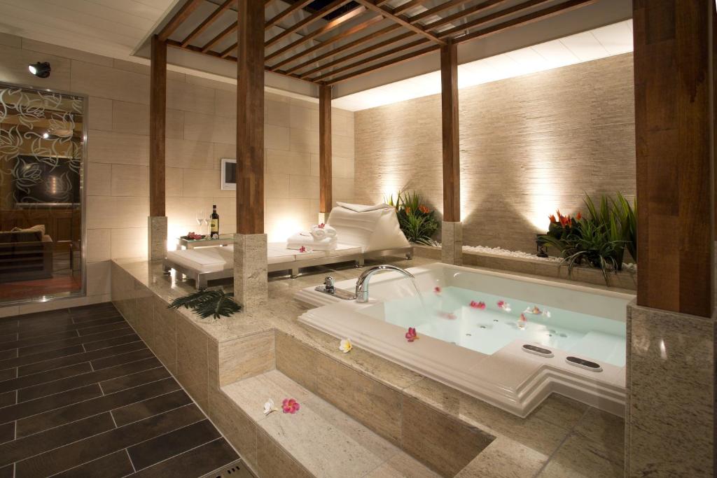 Hotel and Spa Lotus Modern (Adult Only) photo 3