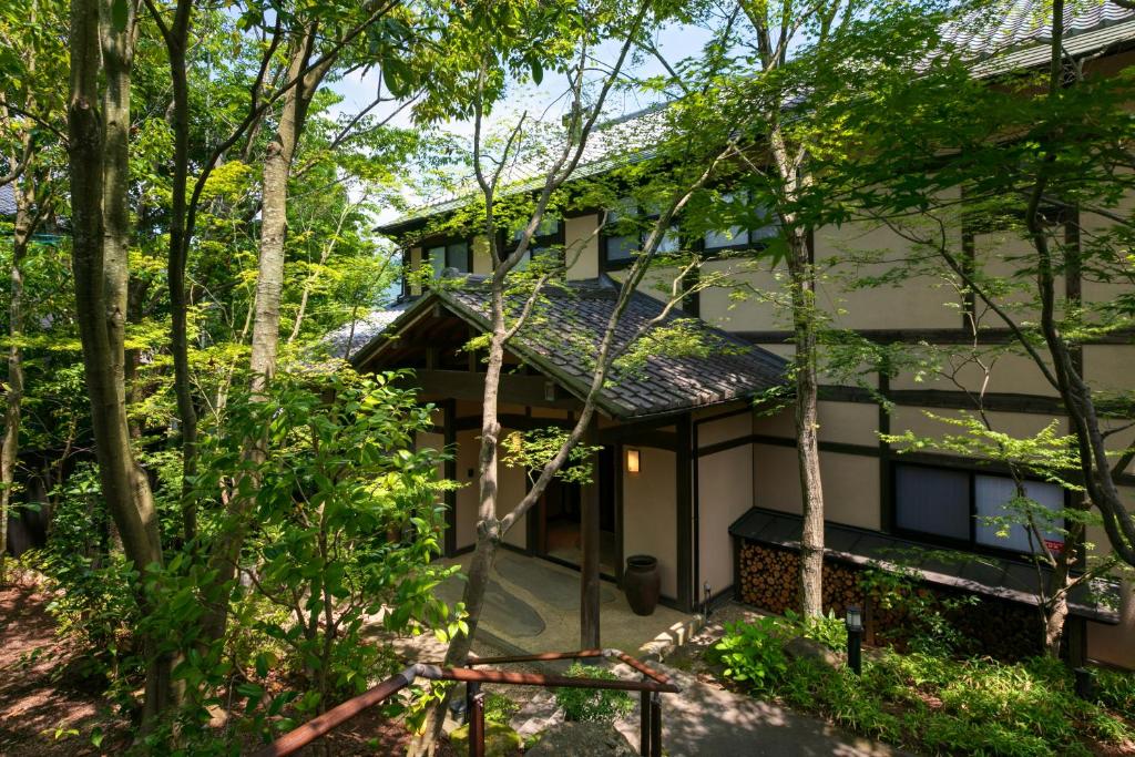 Yufuin Onsen Toshoan — photo 1