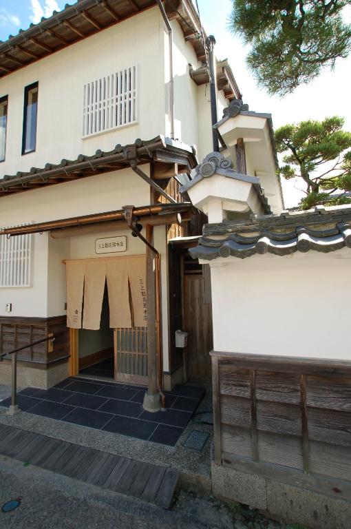 三上勘兵衛本店 Mikami Kanbe Honten photo 3