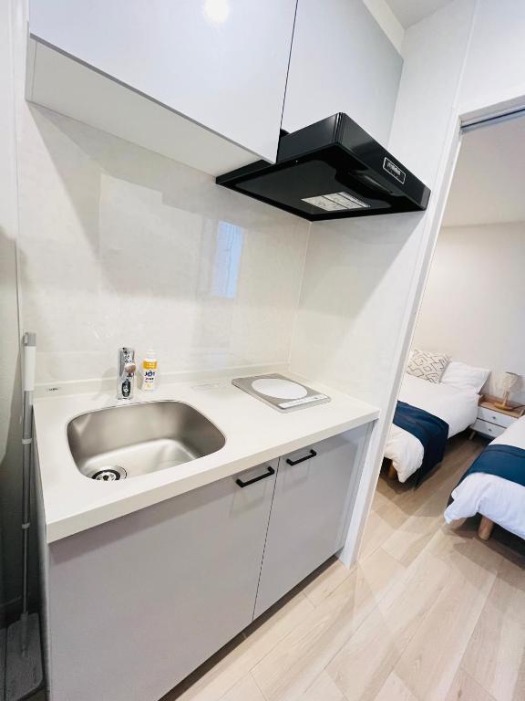 Year-end promotion 2 Gread location 1min to Station Closs Ueno Max 6 people Wi-fi unlimited photo 3