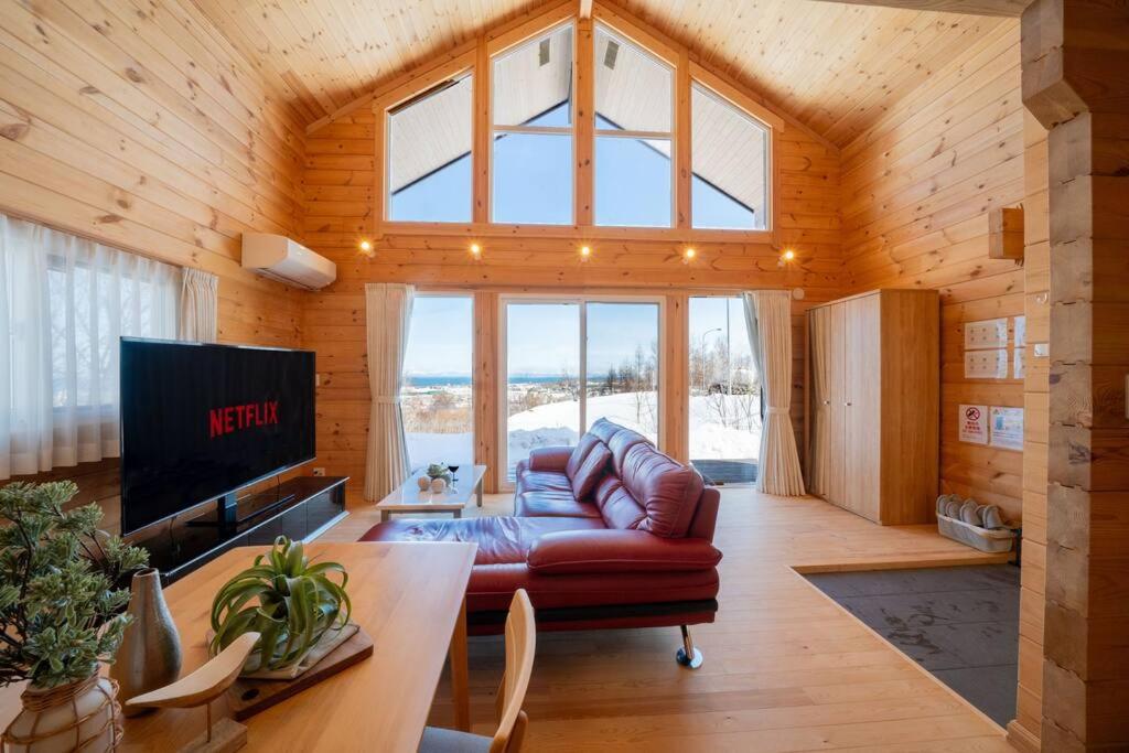 The Crestview Lodge photo 2