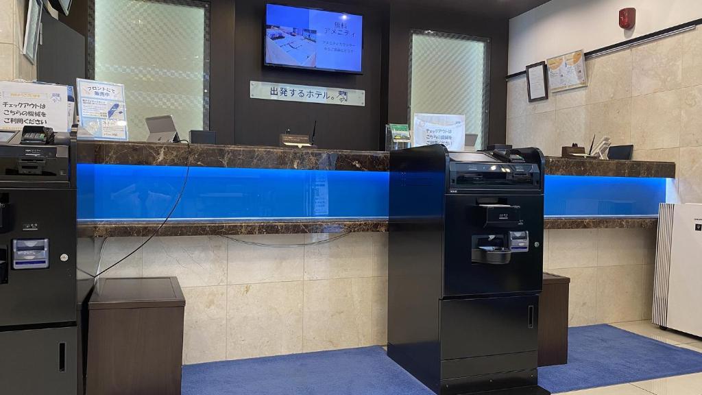 Toyoko Inn Kobe Sannomiya eki Shiyakusho Mae photo 2
