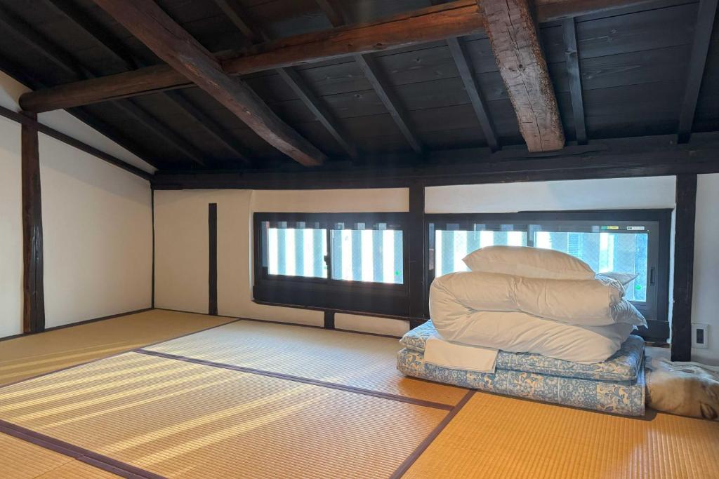 Shirafuji-an Modern Private Machiya in Central Kyoto photo 2