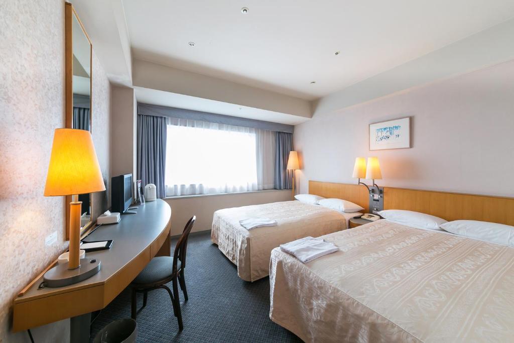 Yokohama Techno Tower Hotel photo 2