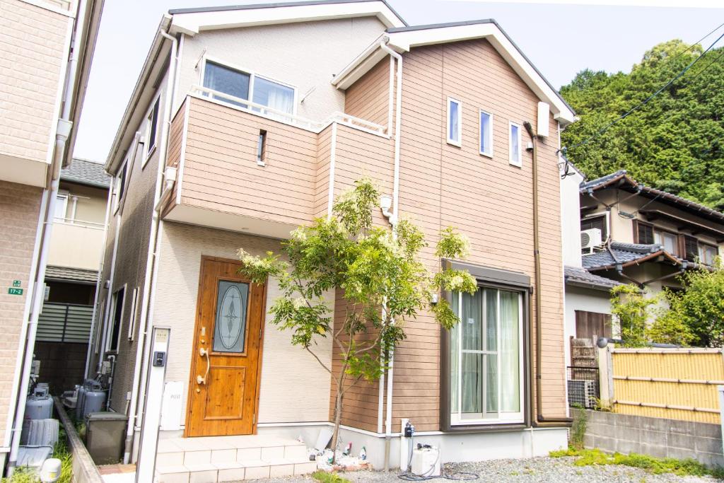 太宰府 月光の宿 MoonLight inn Free parking 4LDK一軒家 駐車場2台付き — photo 1