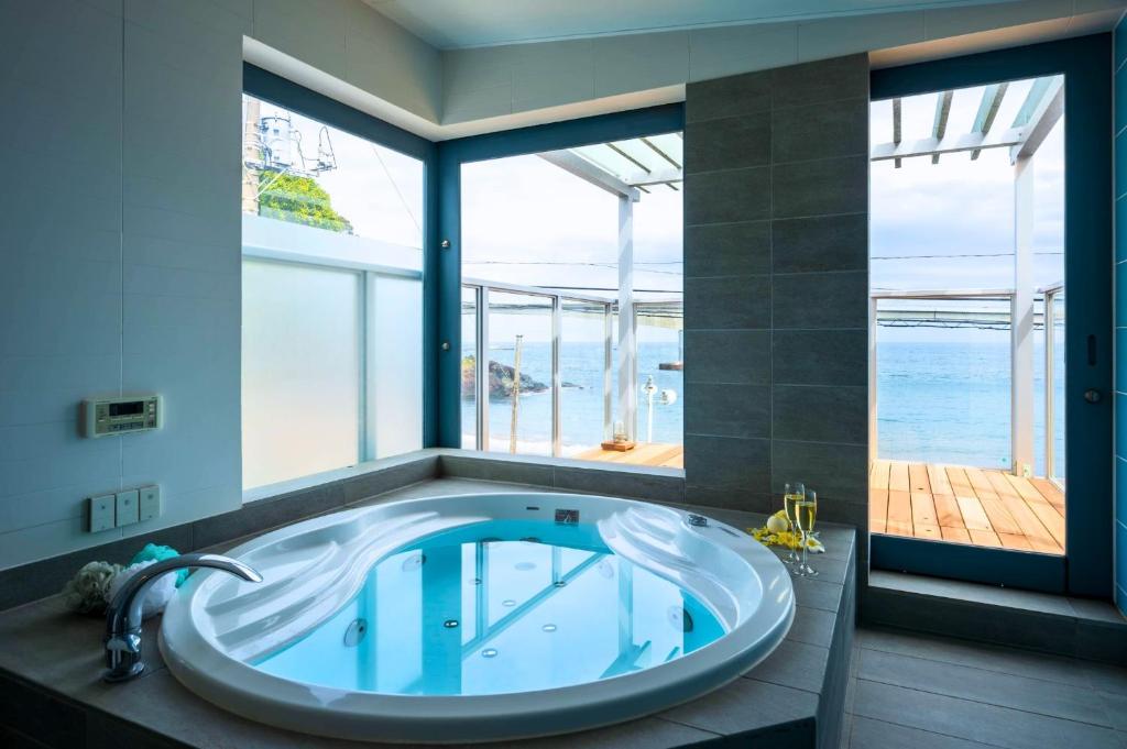 Suite Villa Costadelaroca Manazuru — photo 1