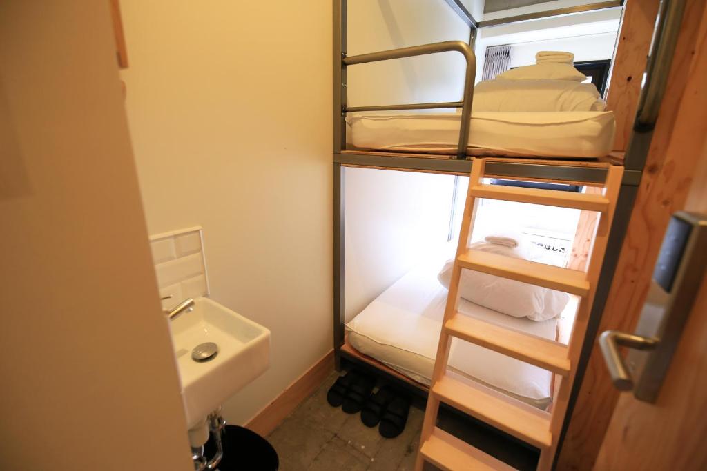Wise Owl Hostels Shibuya photo 3