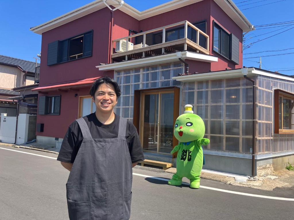 港に停泊する町のフロント moyai 舫 photo 2
