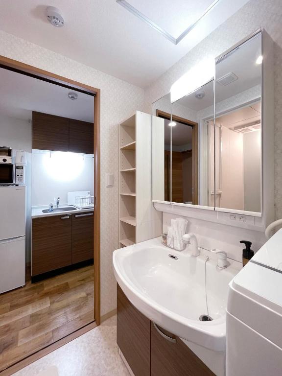 Casaen by b hotel - 1BR with balcony near Hondori Shopping Arcade photo 3