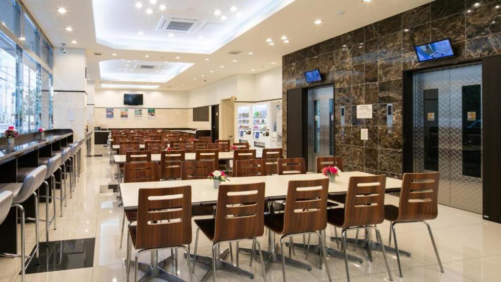 Toyoko Inn Osaka Tenjinbashi-suji Rokuchome photo 3