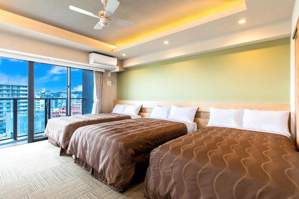 Yenns Marina Inn Mercy photo 2