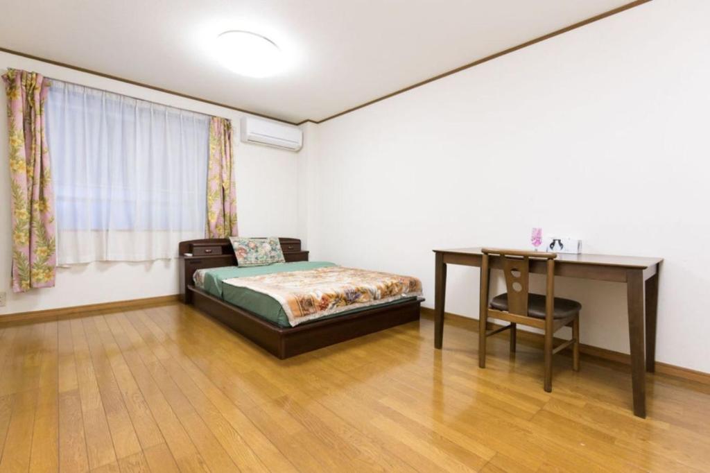 Shinjuku Apartment 102 photo 2