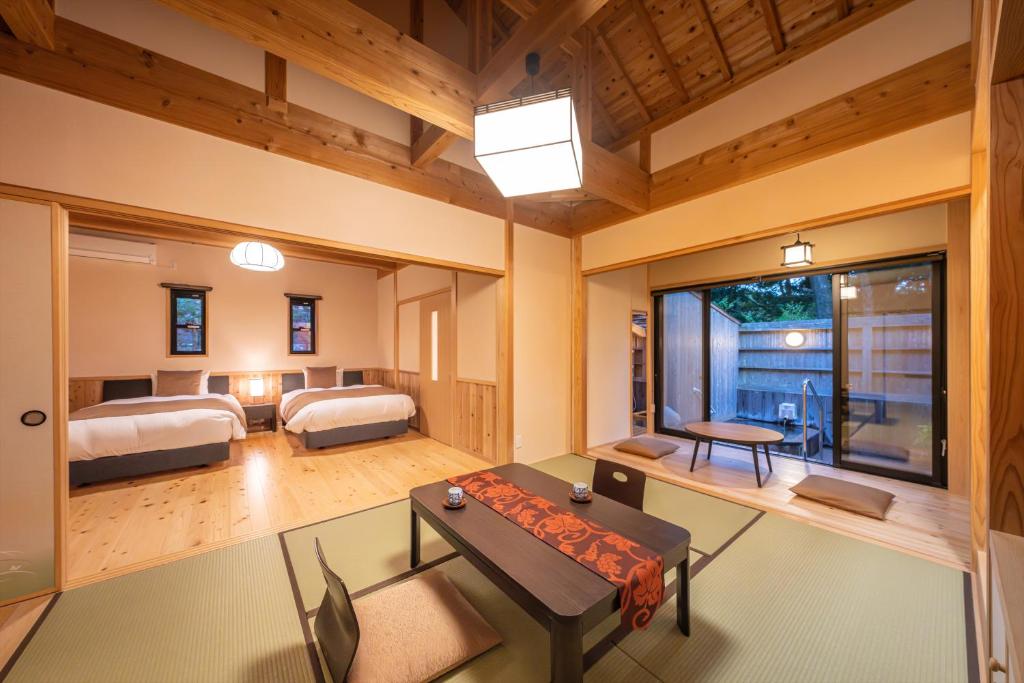 Tsuwabuki no Hana photo 2