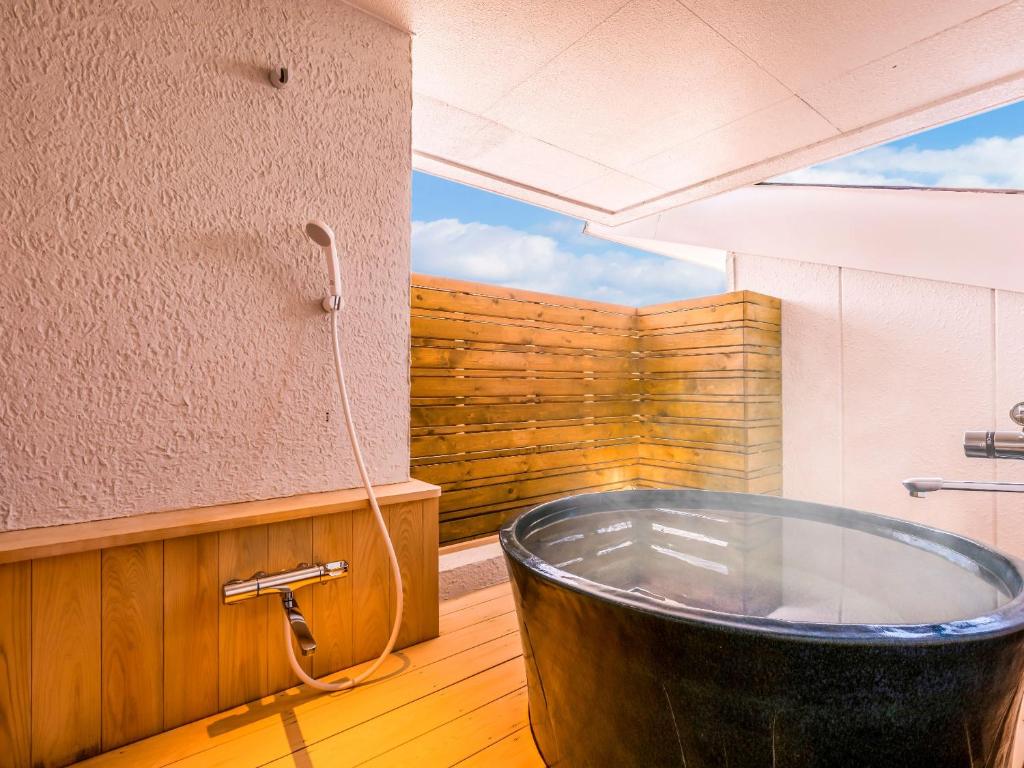 Ooedo Onsen Monogatari Premium Toba Saichoraku photo 3