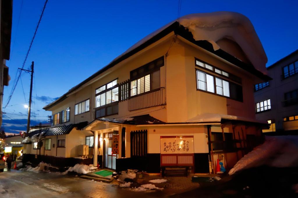 Takasagoya Ryokan — photo 1